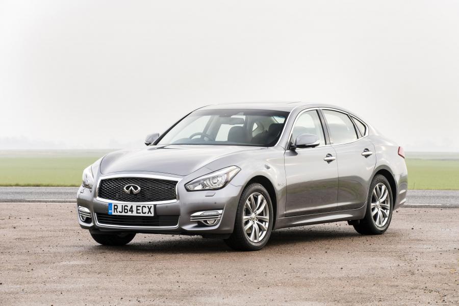  Infiniti Q70 Hybrid 2015 года  (UK) (фото 6 из 23)
